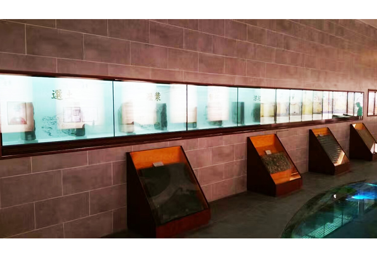 Splicing transparent LCD display